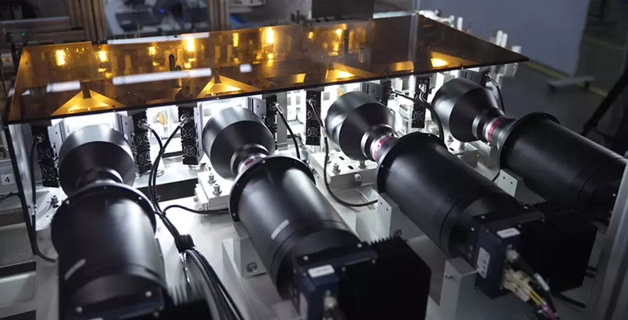 High-precision UV laser marking and inspection platform for marking injection pens.